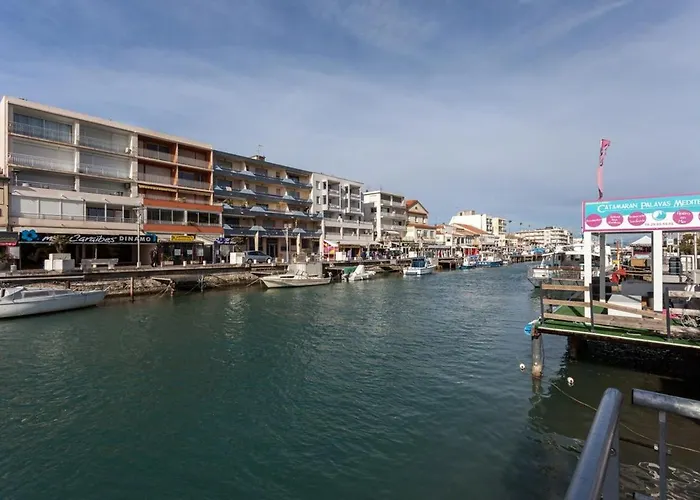 Magnifique A Les Flots